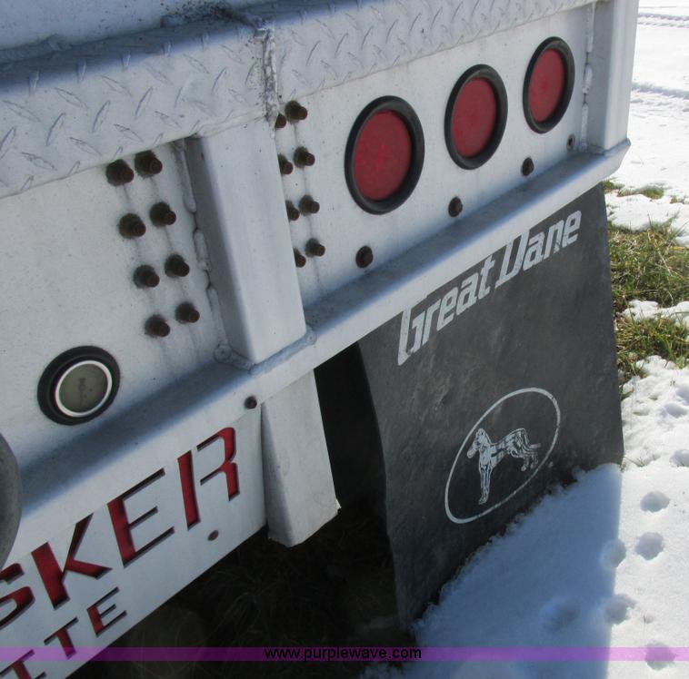 image for item L7002 2007 Cornhusker 800ALSR double hopper grain trailer