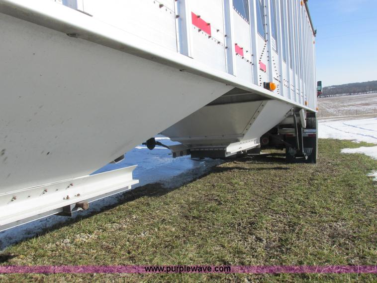 image for item L7002 2007 Cornhusker 800ALSR double hopper grain trailer