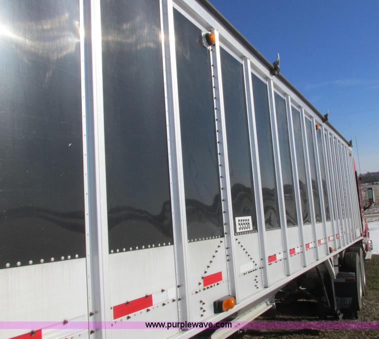 image for item L7002 2007 Cornhusker 800ALSR double hopper grain trailer