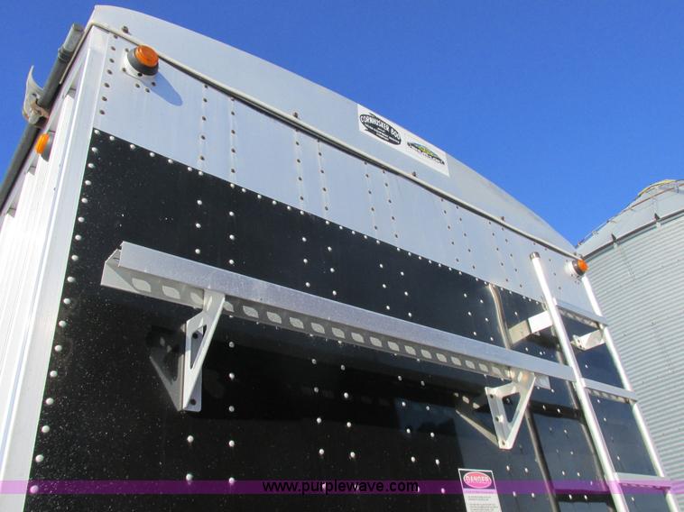 image for item L7002 2007 Cornhusker 800ALSR double hopper grain trailer