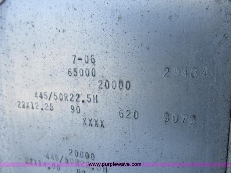 image for item L7002 2007 Cornhusker 800ALSR double hopper grain trailer