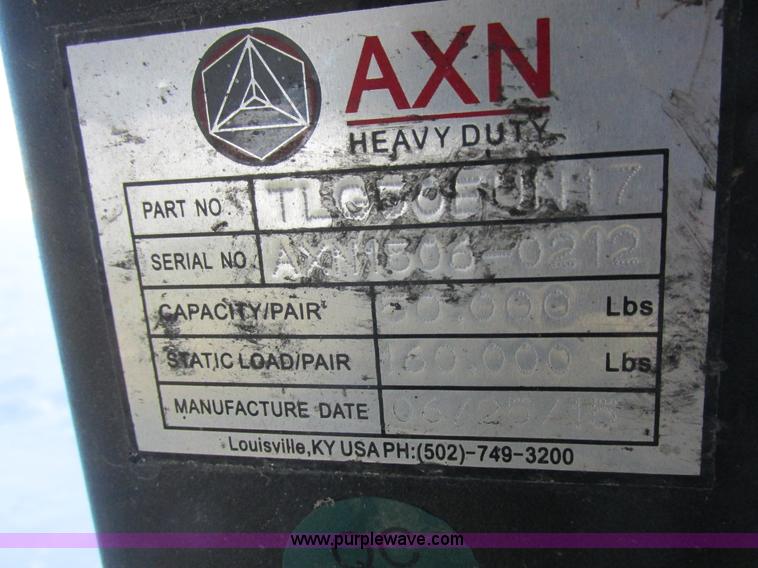 image for item L7002 2007 Cornhusker 800ALSR double hopper grain trailer