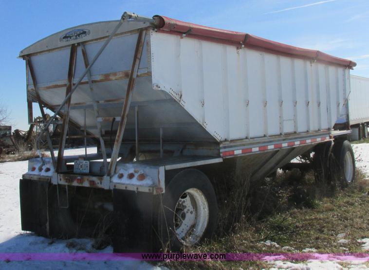 image for item L7003 1973 Doonan single hopper grain trailer