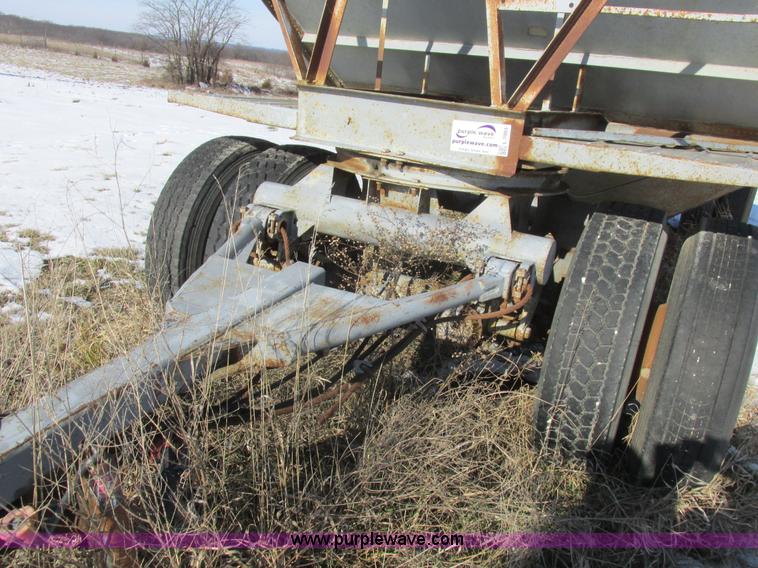 image for item L7003 1973 Doonan single hopper grain trailer