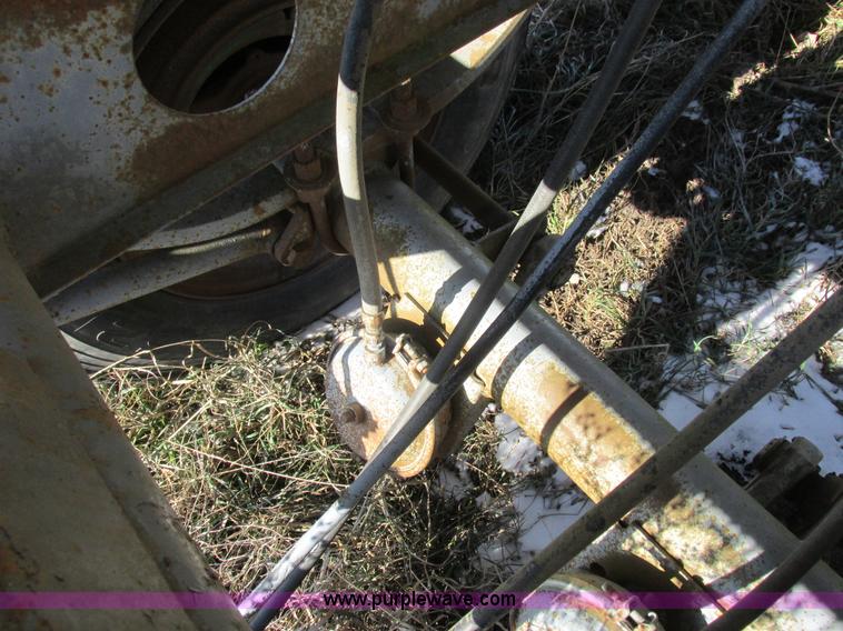 image for item L7003 1973 Doonan single hopper grain trailer