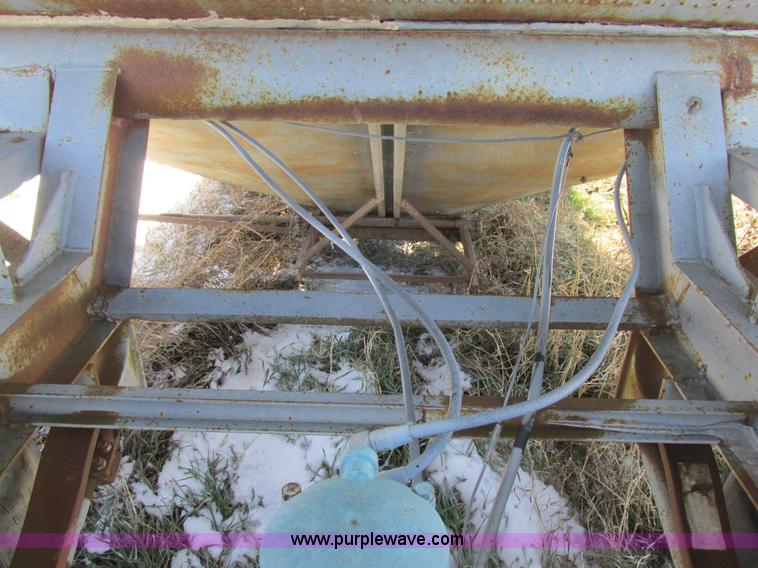 image for item L7003 1973 Doonan single hopper grain trailer