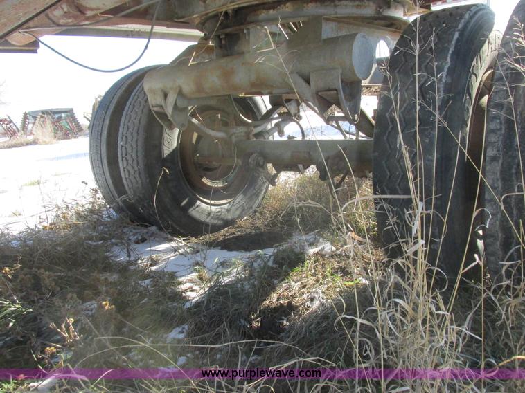 image for item L7003 1973 Doonan single hopper grain trailer