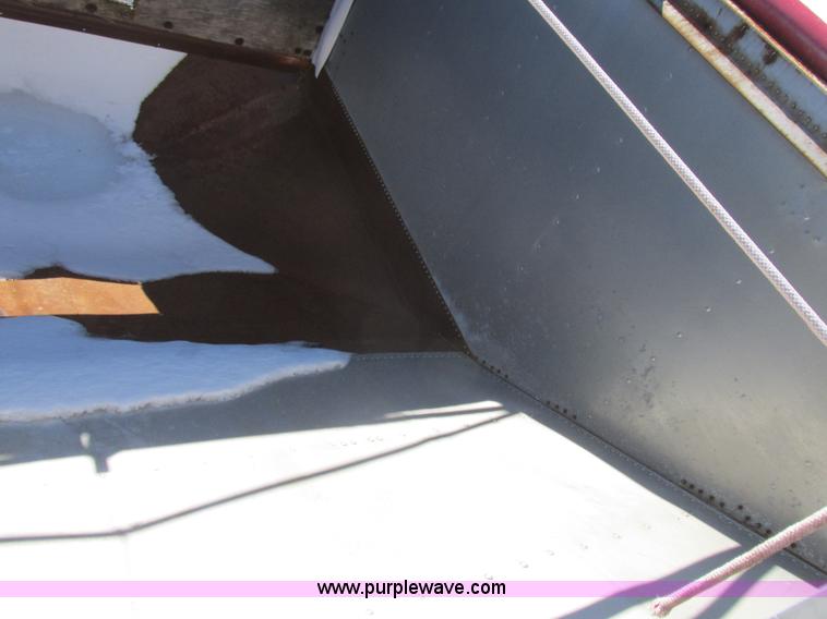 image for item L7003 1973 Doonan single hopper grain trailer