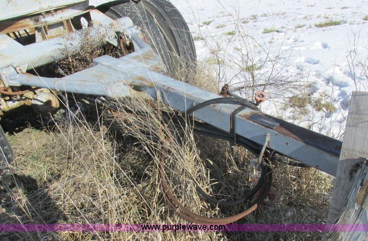 image for item L7003 1973 Doonan single hopper grain trailer