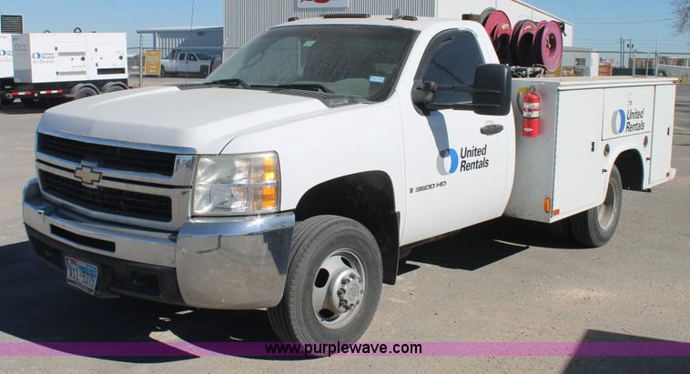 image for item BJ9353 2007 Chevrolet Silverado 3500HD service truck