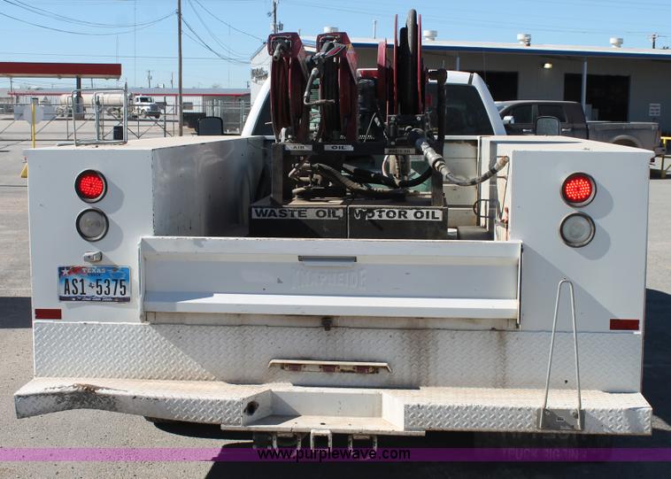 image for item BJ9353 2007 Chevrolet Silverado 3500HD service truck