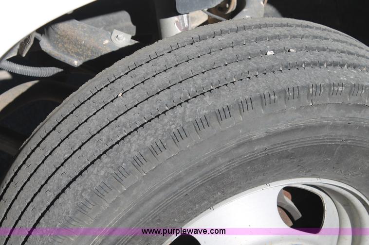 image for item BJ9353 2007 Chevrolet Silverado 3500HD service truck