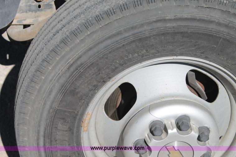 image for item BJ9353 2007 Chevrolet Silverado 3500HD service truck