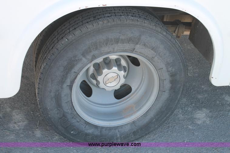 image for item BJ9353 2007 Chevrolet Silverado 3500HD service truck