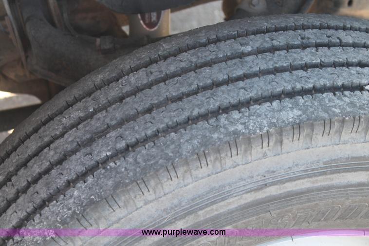 image for item BJ9353 2007 Chevrolet Silverado 3500HD service truck