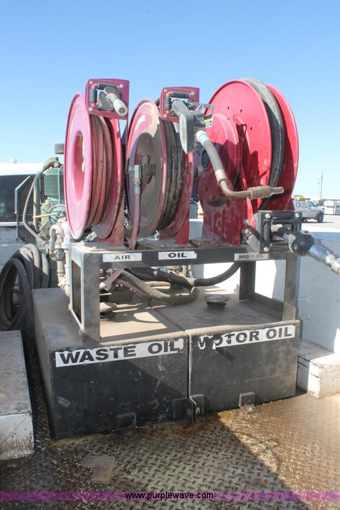 image for item BJ9353 2007 Chevrolet Silverado 3500HD service truck