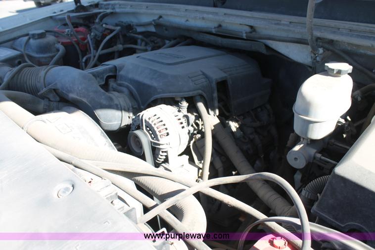 image for item BJ9353 2007 Chevrolet Silverado 3500HD service truck