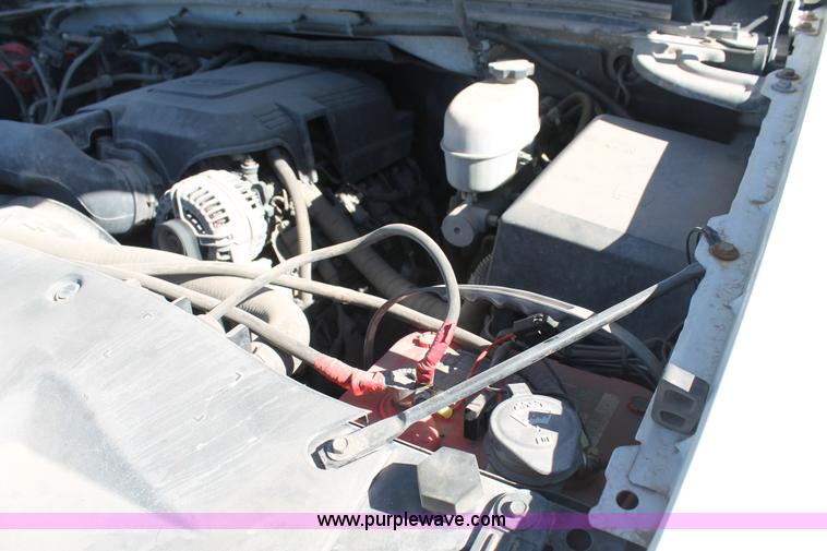 image for item BJ9353 2007 Chevrolet Silverado 3500HD service truck