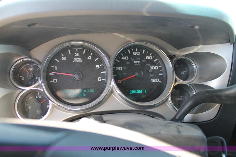 image for item BJ9353 2007 Chevrolet Silverado 3500HD service truck