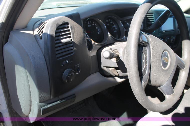 image for item BJ9353 2007 Chevrolet Silverado 3500HD service truck