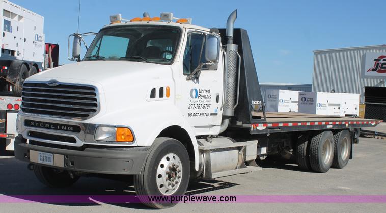 image for item BJ9354 2006 Sterling A9500 rollback truck