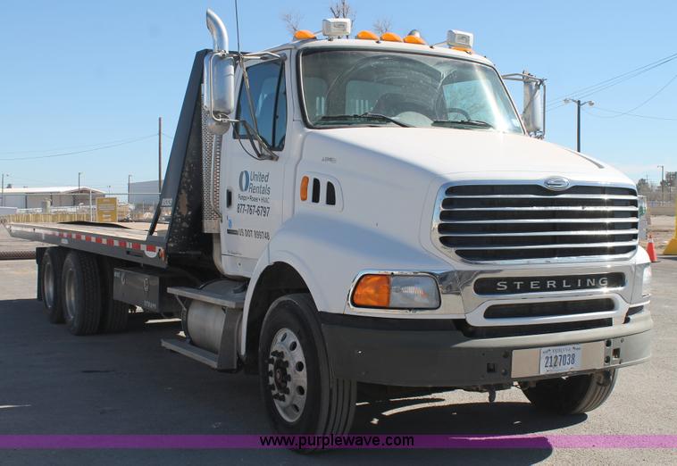 image for item BJ9354 2006 Sterling A9500 rollback truck