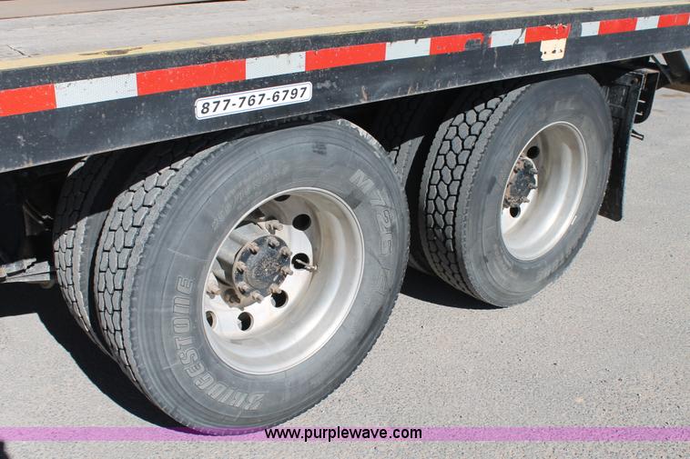image for item BJ9354 2006 Sterling A9500 rollback truck