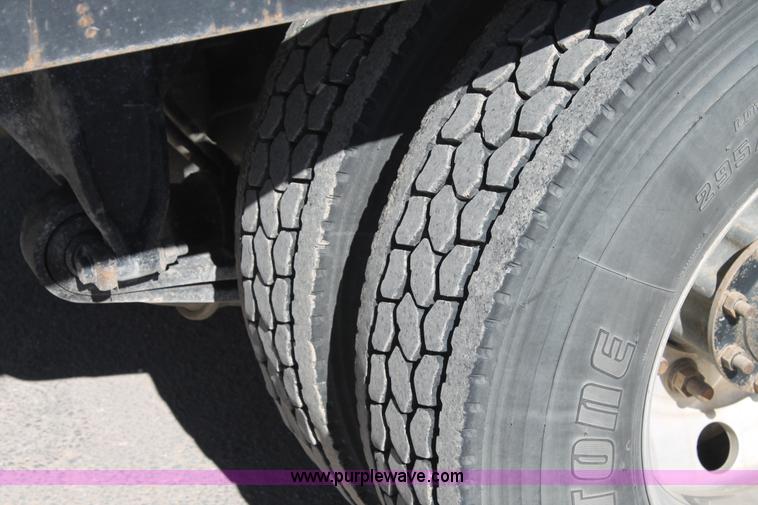 image for item BJ9354 2006 Sterling A9500 rollback truck