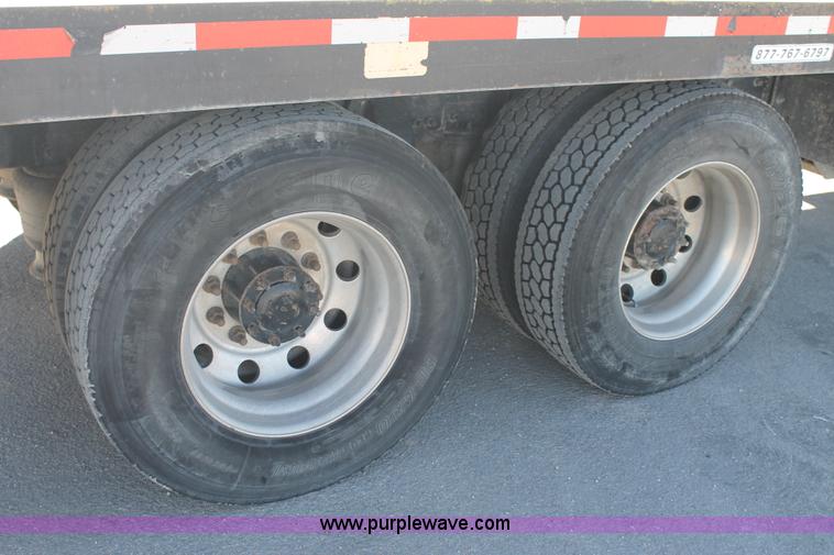 image for item BJ9354 2006 Sterling A9500 rollback truck