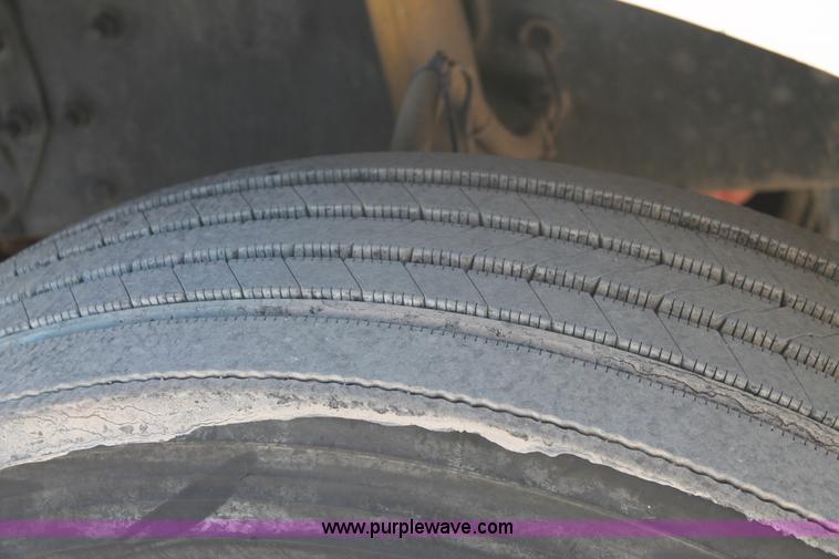 image for item BJ9354 2006 Sterling A9500 rollback truck