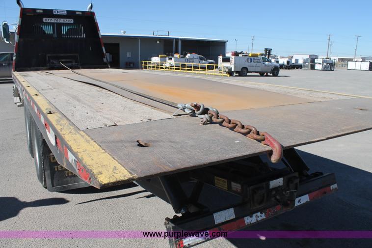 image for item BJ9354 2006 Sterling A9500 rollback truck