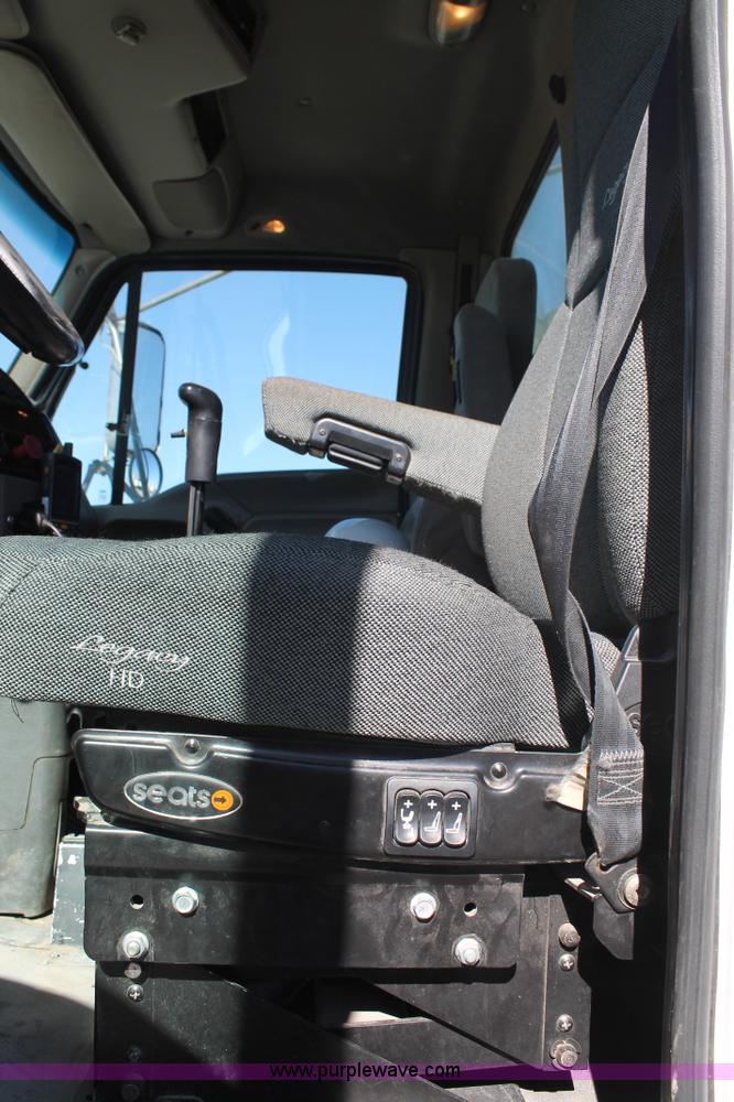 image for item BJ9354 2006 Sterling A9500 rollback truck