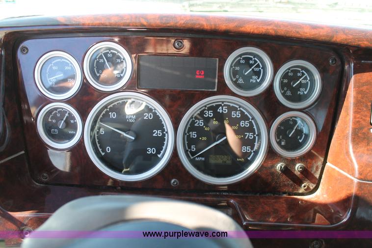 image for item BJ9354 2006 Sterling A9500 rollback truck