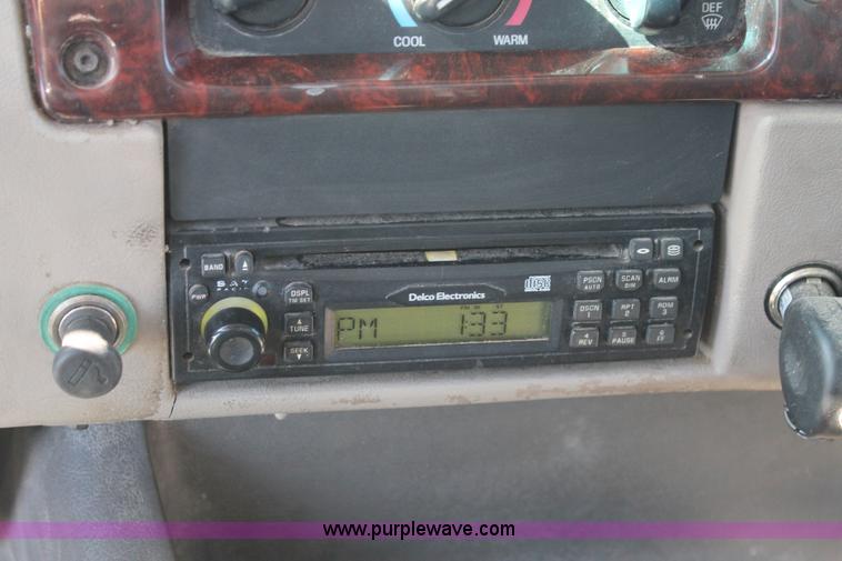 image for item BJ9354 2006 Sterling A9500 rollback truck