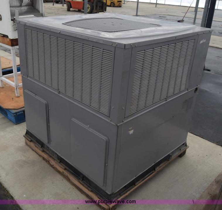 Bryant heating and cooling system in Belton, MO Item BO9573 sold