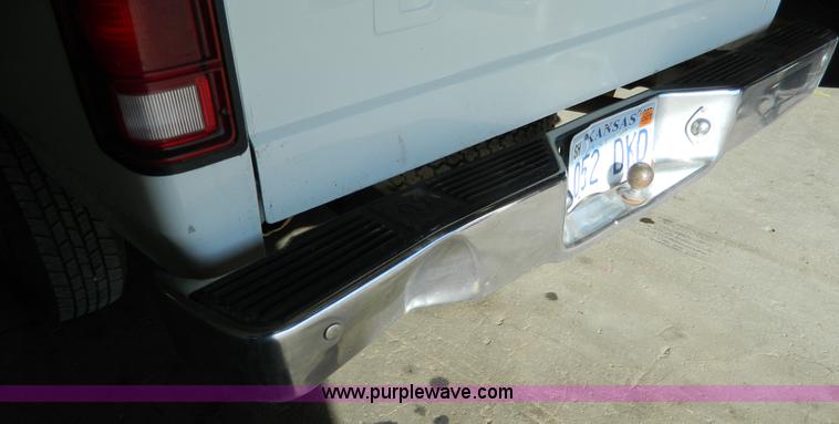 image for item BT9775 1989 Dodge Dakota pickup truck