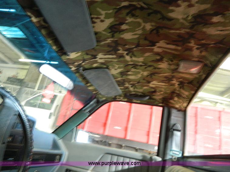 image for item BT9775 1989 Dodge Dakota pickup truck