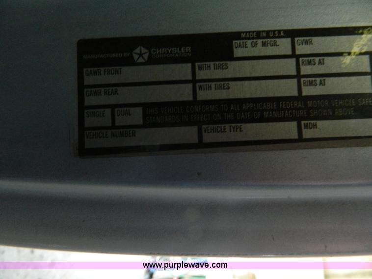 image for item BT9775 1989 Dodge Dakota pickup truck