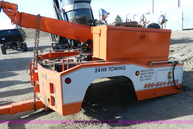 image for item BT9780 Century 401 wrecker body