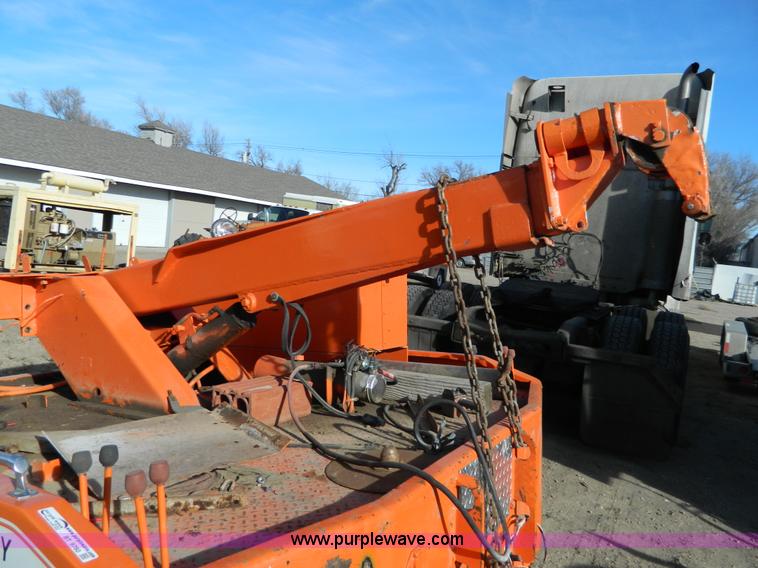 image for item BT9780 Century 401 wrecker body