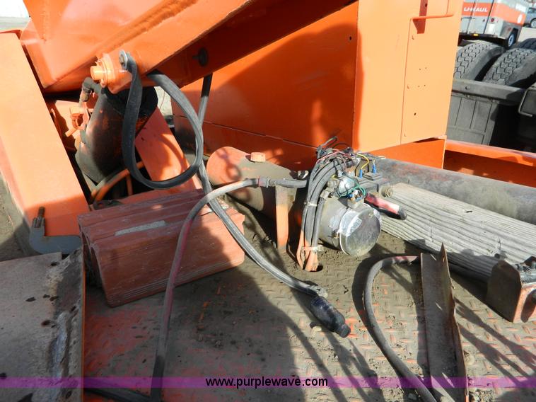 image for item BT9780 Century 401 wrecker body