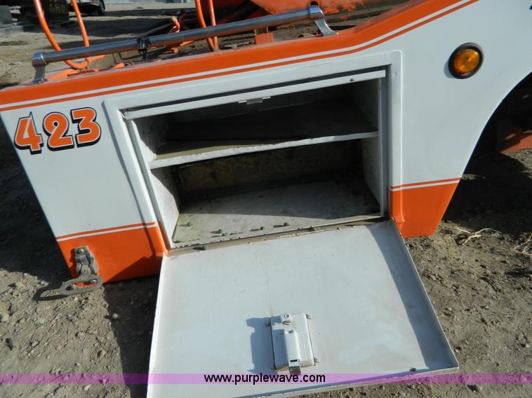 image for item BT9780 Century 401 wrecker body