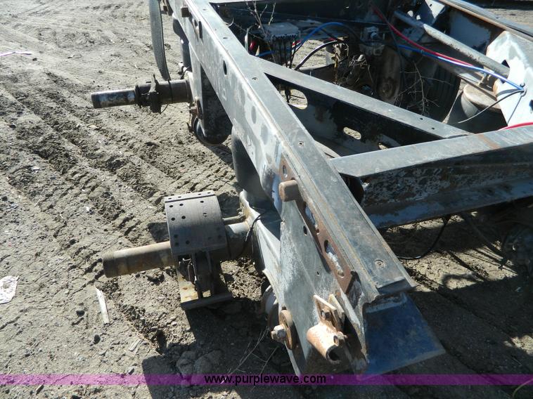 image for item BT9782 Semi trailer running gear