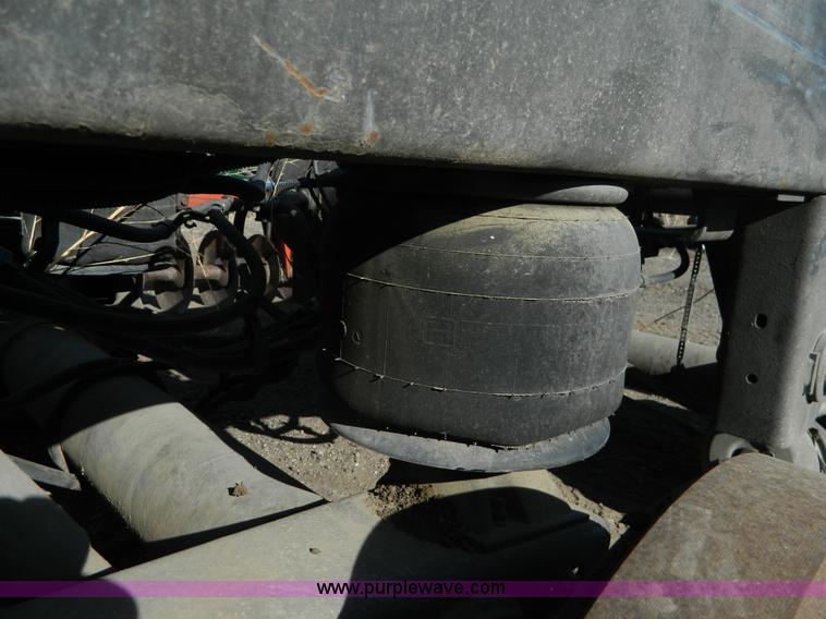 image for item BT9783 Semi trailer running gear