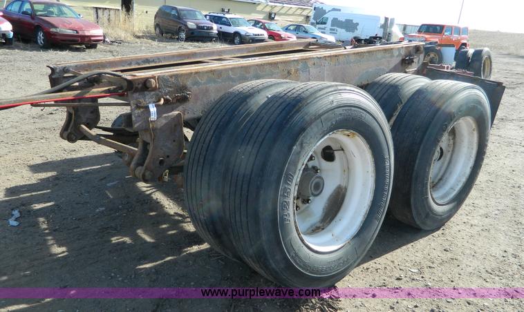 image for item BT9784 Semi trailer running gear