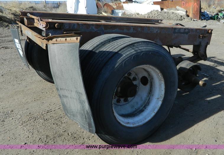 image for item BT9784 Semi trailer running gear