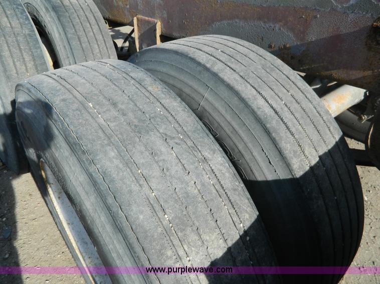 image for item BT9784 Semi trailer running gear