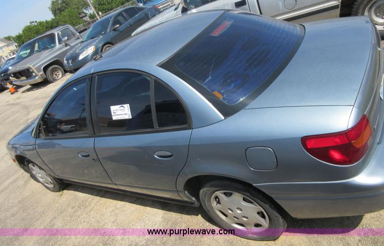 image for item I2020 2001 Saturn SL SL1