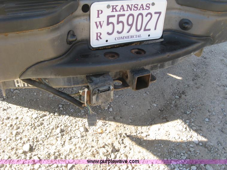 image for item J2964 2001 Ford F250 Super Duty XL pickup truck