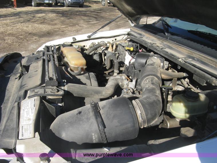 image for item J2964 2001 Ford F250 Super Duty XL pickup truck